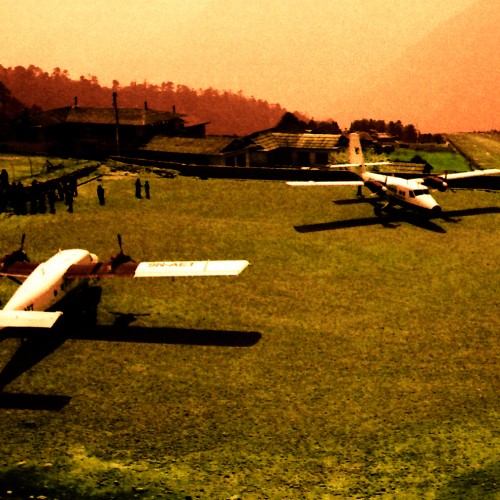 Adebratt - Tenzing-Hillary Airport, Lukla, Nepal 1999